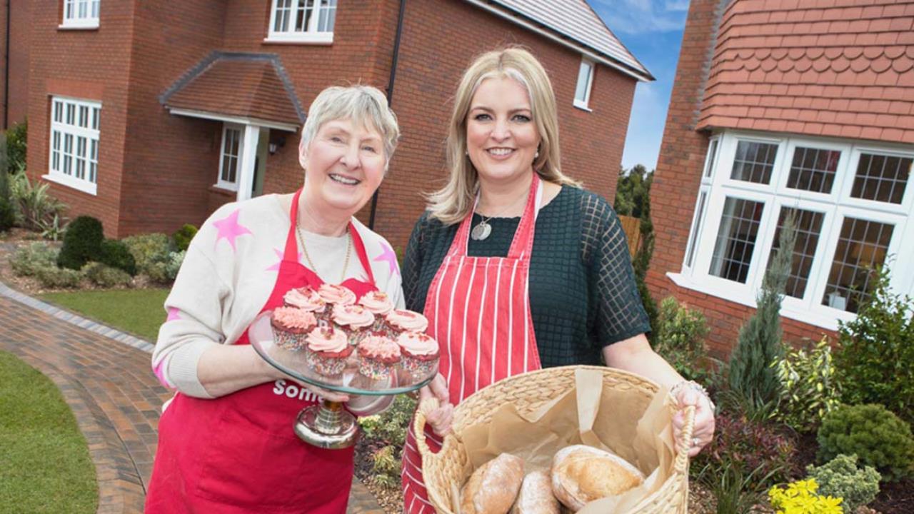 Redrow - News - South West - Glevum Green - Christmas Craft and Bake off event