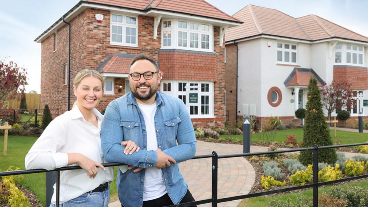 Redrow - News - Southern Counties - Samantha and John Case Study