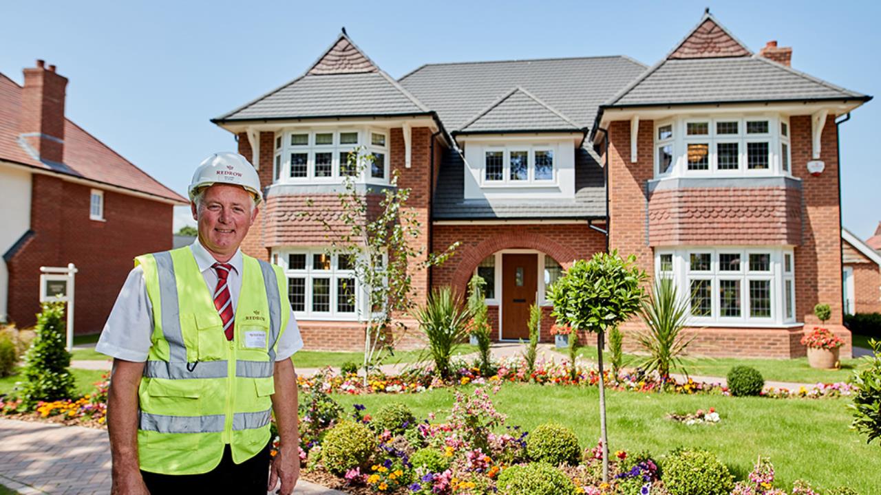 Header - Site manager John Smith outside the show homes at Allerton Gardens