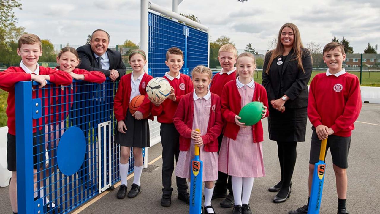 Redrow - News - Lancashire - Lordsgate Township COE Primary School Donation