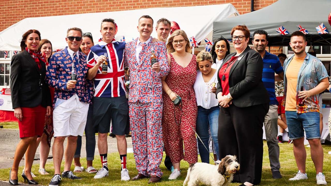 Redrow - News - Yorkshire - The Avenue - Jubilee Party