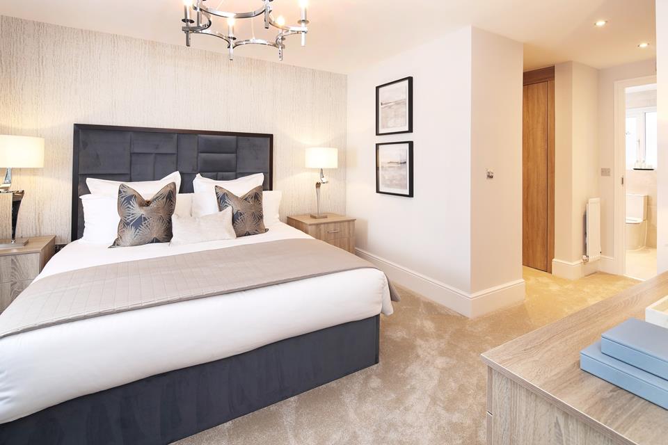 50226 - Highgate Master bedroom 2