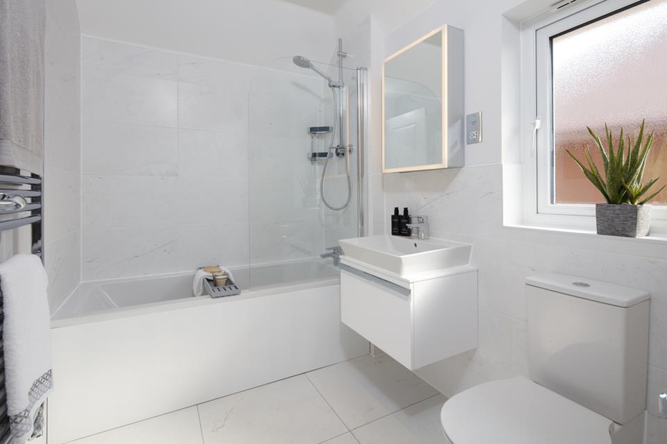 52247 - Cambridge Bathroom