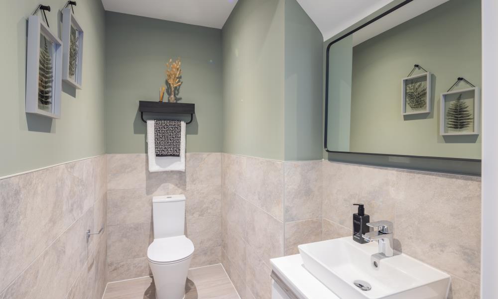 59916 Henley Downstairs WC