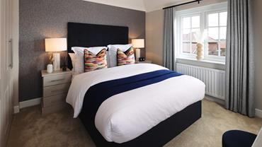 redrow-heritage-the-amberley-main-bedroom