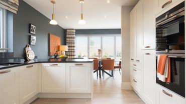 redrow-heritage-the-canterbury-kitchen