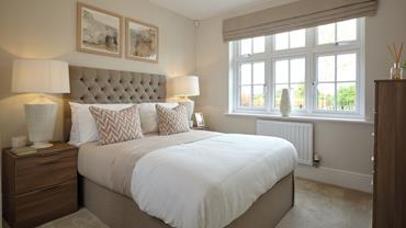 redrow-heritage-the-hadleigh-main-bedroom