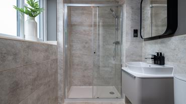 redrow-heritage-the-henley-bathroom