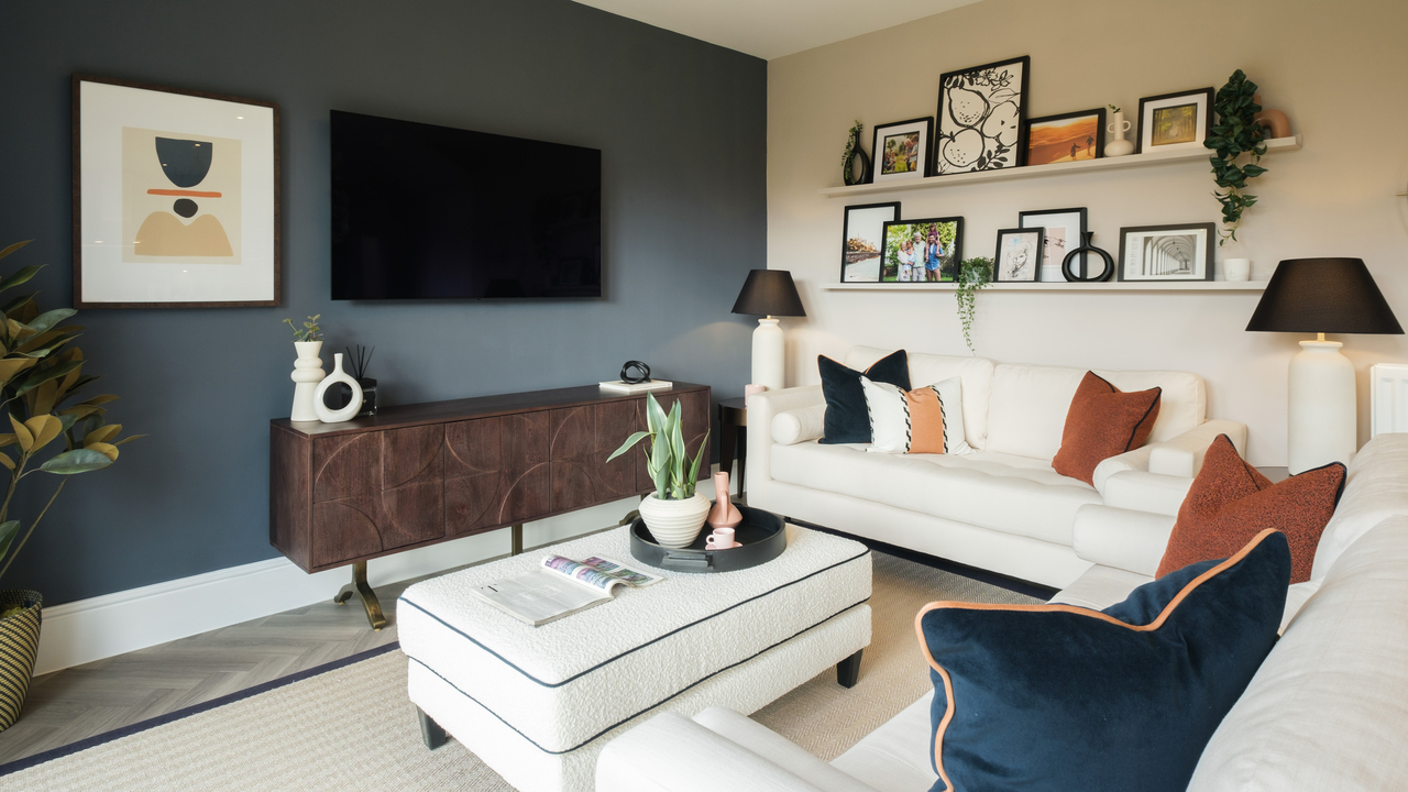 Redrow - Inspiration - Lounge with TV on the wall
