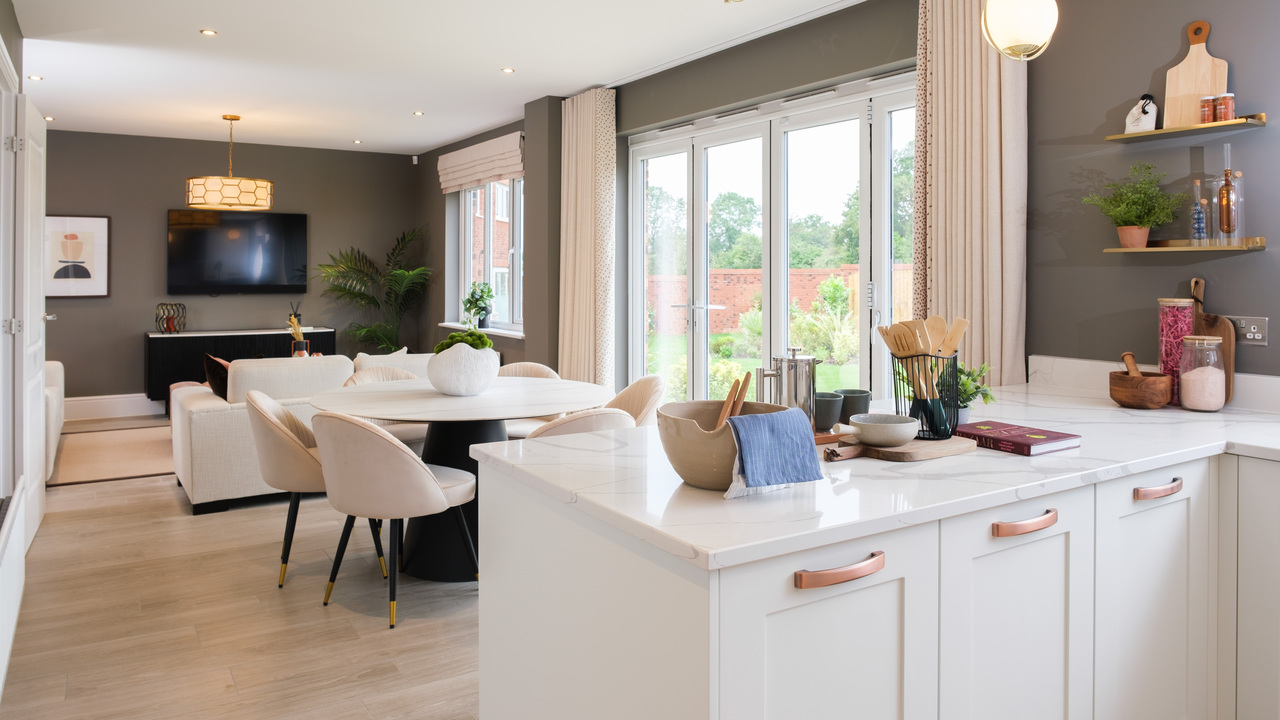 Redrow - Inspiration - Open plan kitchen dining family with patio doors