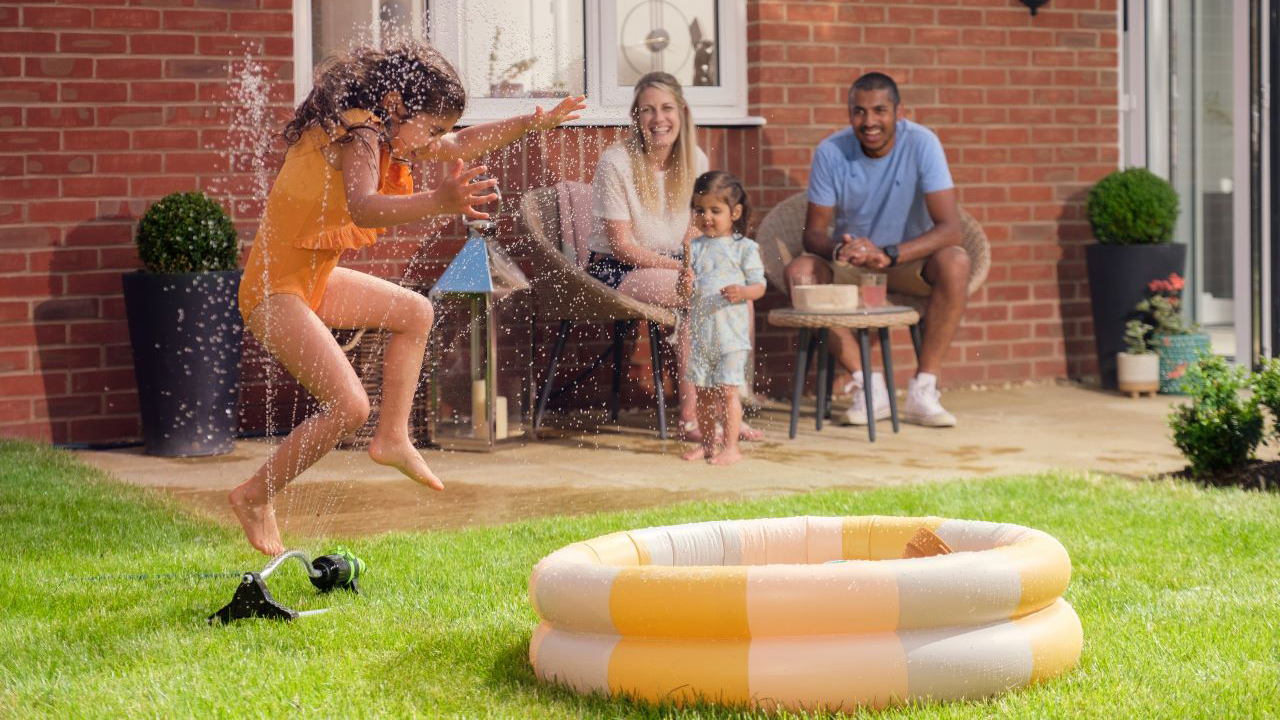 Redrow - Inspiration - Keep it local - Summer holiday activity ideas