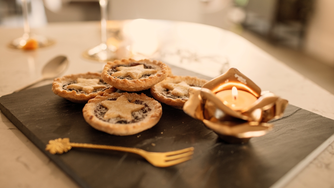 Redrow - Inspiration - Mince pies