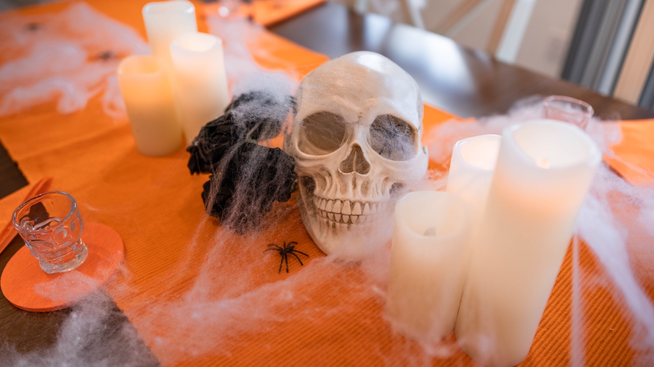 Redrow - Inspiration - Halloween decoration ideas at half term - Turn your home into a haunted house