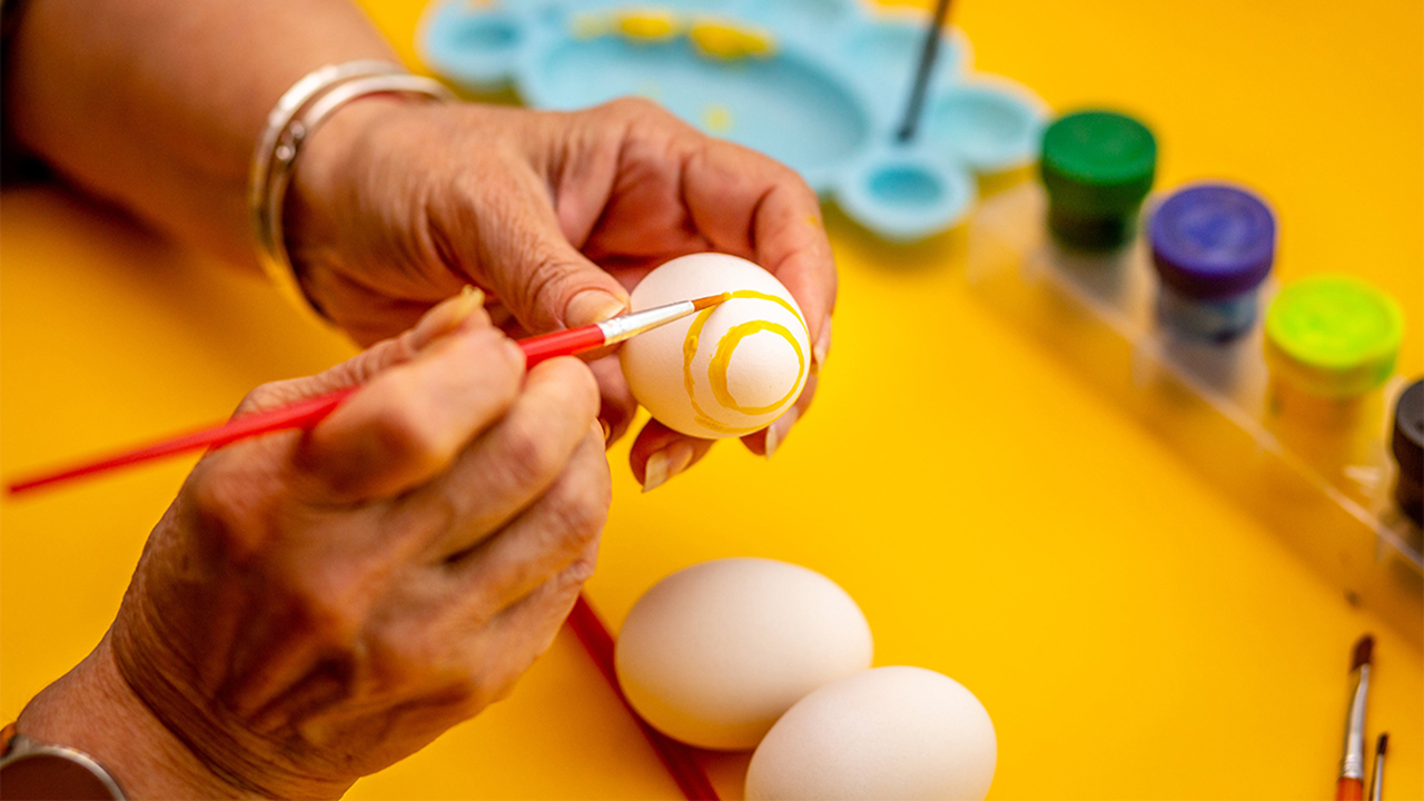 Redrow - Inspiration - Painting Easter Eggs