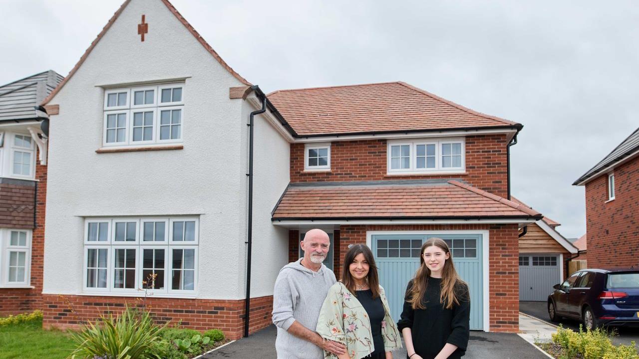 Redrow - News - Cheshire couple upgrade their lifestyle and save on bills