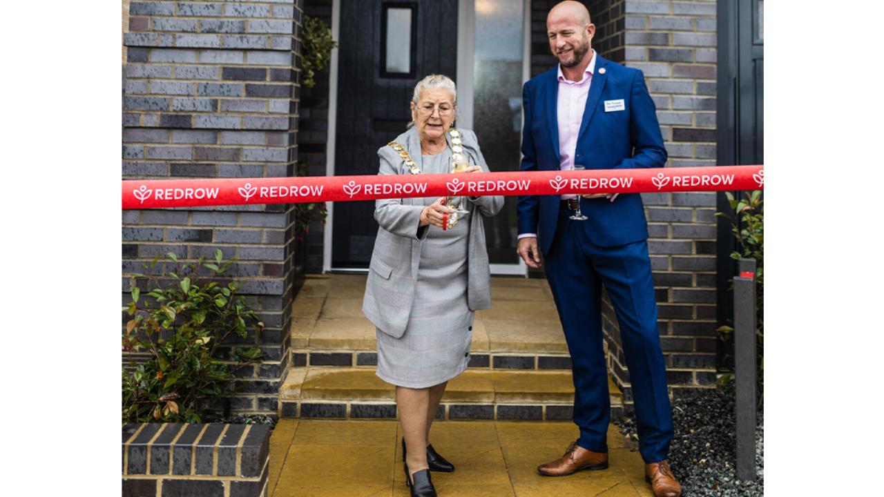 Redrow  News  Newest development Stonehaven Park opens with a celebration