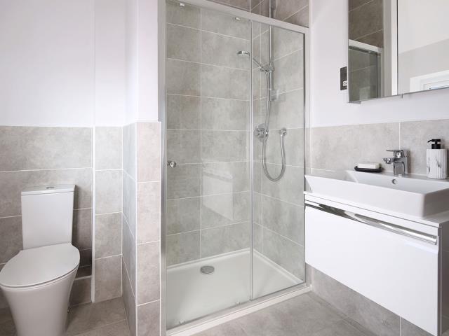 Harrogate-lifestyle-shower-room-47535