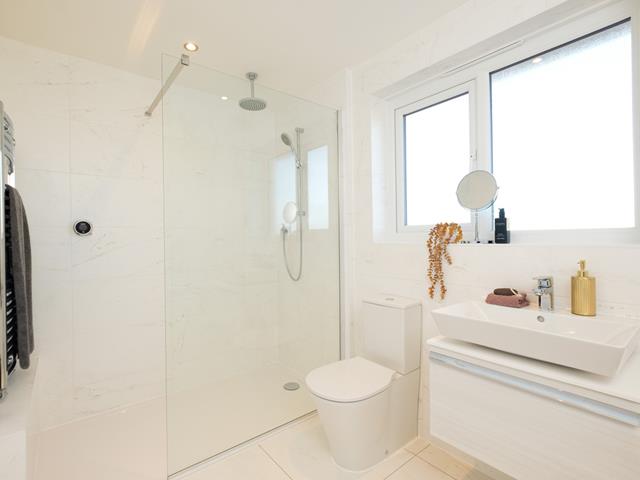 Redrow-Highgate-Bathroom-58599