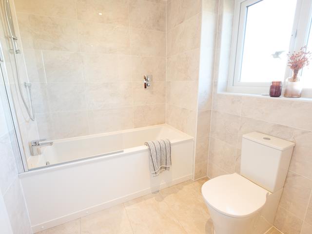 Redrow-Highgate-Bathroom-58605