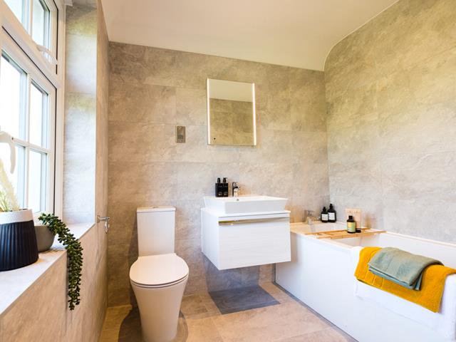 redrow-the-stratford-lifestyle-bathroom-57575