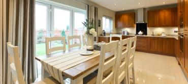 images.redrow.co.uk-howton-header-24965