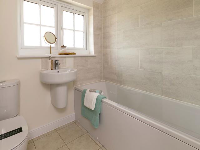 BrindleyPark-Avon-Bathroom-39143