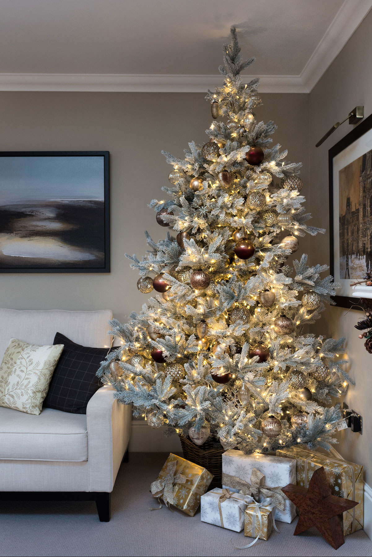 Redrow | Inspiration | Frosted Christmas Tree